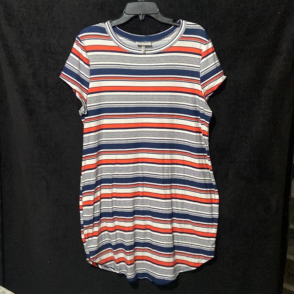 Striped dress - Picture 1 of 3